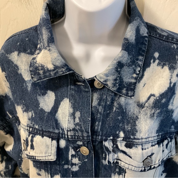Peach Love California Blue and White Tie-Dye Jean Jacket - Picture 2 of 9
